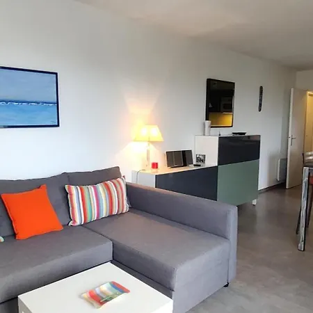 Cozy T2 With Pool On The Seafront 公寓